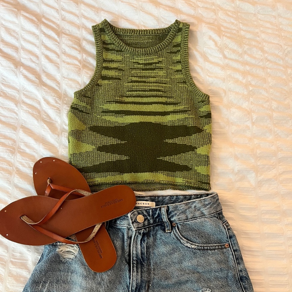 Funky Summer Tank Tap